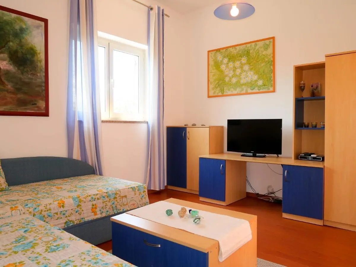 Apartment Margareta - Ics102 By Interhome Porozina 0*,